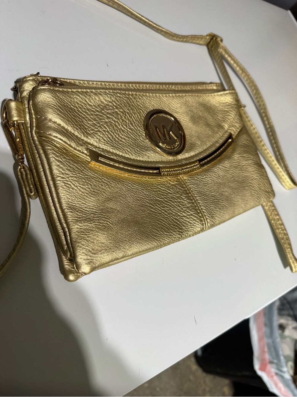 Michael Kors Metallic Gold Leather Crossbody Wristlet - Picture 4 of 16